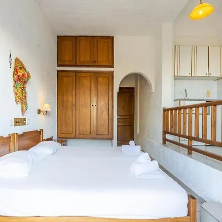 Sky Hotell 2*