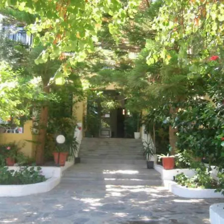 Sky Hotell Hersonissos (Crete)