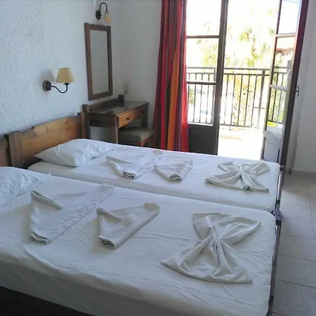 Sky Hotel Hersonissos (Crete)